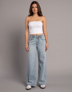 Rsq High Rise Wide Leg Jeans. Fitted Through The Top With A Wide Leg Silhouette. High Rise. Zip Front And Button Closure. Belt Loop Waist. Traditional Five Pocket Styling. Light Wash. Approx. Inseam: 32''. 100% Cotton. Machine Wash. Imported.model Is Wearing A Size 26. Model Measurements:height: 5'8" Bust: 34"waist: 24"hips: 35" High Rise Blue Jeans Outfit, Cute Jeans With No Rips, Best High Waisted Jeans, Best Jeans On Amazon, Women’s Jeans, High Rise Jeans Outfit, Crop Top And Jeans, Coquette Things, Trending Jeans