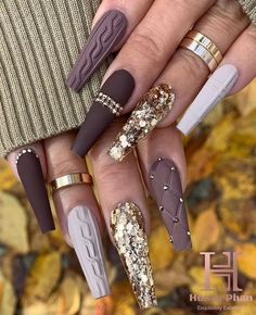 Long Nail Designs Elegant, Fancy Acrylic Nails Coffin, Edgy Elegant Nails, Glam Fall Nails, December 2023 Nails, New Years Nails 2024 Trends, Rustic Nail Designs, New Years Nails Coffin, January Nails Ideas 2023