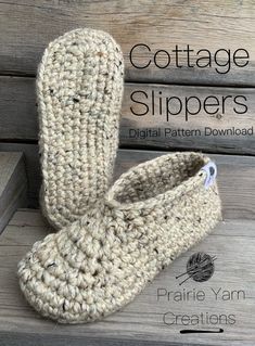 crocheted slippers are sitting on top of a wooden bench with the words cottage slippers written below them