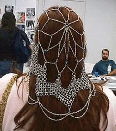 chainmaille head dress Chain Mail Head Peice, Chainmail Headpiece, Medieval Revival, Warrior Fashion, Head Chain Jewelry, Medieval Girl, Medieval Hairstyles, Emma Style