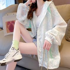 Kawaii Japanese Style Jacket Spring Stretch Windbreaker With Long Sleeves, Oversized Long Sleeve Windbreaker, Casual Long Sleeve Windbreaker For Spring, Casual Stretch Outerwear With Long Sleeves, Woman Jacket Fashion, Clothes Anime, Baby Tees Y2k, Coats Women, Y2k Jacket