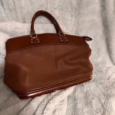 Good Used Condition. Beautiful Bag Has Scrapes And Scratches And Isn’t Perfect, Missing Tassel And Keys But Still Looks Really Great. Will Consider Trades For Other Designer Bags Or Shoes. Bags Louis Vuitton, Louis Vuitton Bags, Beautiful Bags, Designer Bags, Louis Vuitton Bag, Bags Designer, Bag Lady, Louis Vuitton, Color