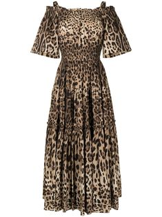 Brown cotton leopard-print midi dress from DOLCE & GABBANA featuring all-over leopard print, off-shoulder, short sleeves, elasticated waistband and mid-length. | Dolce & Gabbana Leopard-Print Midi Dress Business Lady, Gabbana Dress, Color Blocking Outfits, Stylish Women Fashion, Dolce Gabbana Dress, Printed Summer Dresses, Dolce E Gabbana, Beautiful Clothes, Leopard Print Dress