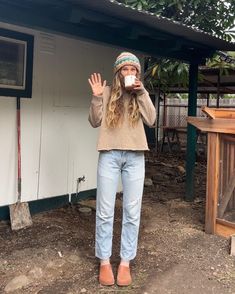 summertime visited us again this weekend & we couldn’t sit still 🌊☕️🐬🚐🦆🌞 Homesteading Outfits Women, Farm Day Outfit, Gardening Outfit Aesthetic, Comfy Granola Outfits, Nature Girl Outfits, Salted Granola Outfits, Granola Fashion, Granola Girl Fits, Pnw Style