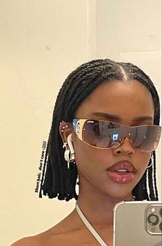 Glasses Hairstyles, Updo Ponytail, 40 Hairstyles, Braids Bob, Indian Braids, Woman Goddess, Braids Updo, Nails Floral, Face Female