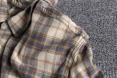 Antonios Retro Plaid Long Sleeve Shirt Men ist aus hochwertiger Baumwolle gefertigt und bietet ein angenehmes Tragegefühl. Das Hemd hat einen klassischen Kragen und ein einfarbiges Muster mit einem Button-Down-Design, das perfekt zu lässigen Outfits und eleganter Kleidung getragen werden kann. Der Artikel ist für diejenigen, die Stil und Vertrauen zur gleichen Zeit ausstrahlen.
 

Stil: Lässig / Elegant



Geschlecht:Männer



Saison:Ganze Saison

Material: Bio-Baumwolle
Muster Typ: Kariert Plaid Long Sleeve Shirt, Button Down, Long Sleeve Plaid Shirt, Outfit Casual, Elegant Outfit, Color Khaki, Shirt Men, Casual Outfit, Long Sleeve Shirt