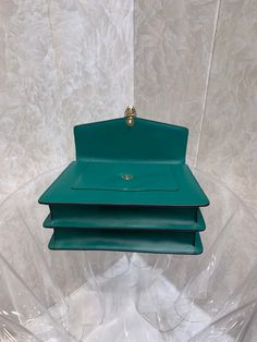 Size: 25cm*20cm*10.5cm It comes with Dust box, Care manual, Tag, and Paper bag. High-end Green Crossbody Shoulder Bag, High-end Green Shoulder Bag With Top Carry Handle, Luxury Green Satchel Briefcase, High-end Green Shoulder Bag Satchel, High-end Green Shoulder Bag, Designer Green Office Bags, High-end Green Box Bag With Top Carry Handle, High-end Green Shoulder Bag With Detachable Handle, Green Flap Bag With Dust Bag For Daily Use