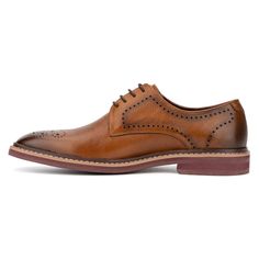 Show off your dapper look with the Smith oxford shoes. This season, be inspired by the shoe's stylish brogue accents and classic lace-up design. The delicate stitching adds a touch of sophistication, while the comfy sole ensures all-day wearability. Perfect for both formal occasions and smart-casual settings, the Smith oxford combines elegance with comfort. Elevate your wardrobe and make a statement with these refined shoes that offer both timeless style and modern comfort. Masculine Brogue Oxfords Lace-up, Masculine Lace-up Oxfords With Brogue Detailing, Masculine Lace-up Dress Shoes With Brogue Detailing, Business Casual Oxford Lace-up Shoes With Brogue Detailing, Semi-formal Oxford With Brogue Detailing And Plain Toe, Semi-formal Oxford Shoes With Brogue Detailing, Semi-formal Oxford With Brogue Detailing, Business Casual Dress Shoes With Perforated Toe Box, Masculine Oxford Shoes For Semi-formal Occasions