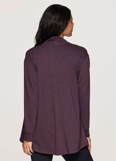 Unwind and reset in our Lotus Open Cardigan. This long sleeve top is constructed from ultra lightweight french terry fabric with an open front design that's perfect for layering and year-round wear. A relaxed fit combines with side pockets, dropped shoulders and wrist cuffs for enhanced comfort and breathability. Whether you throw it over a sports bra before heading to a workout or over your favorite white tee with a pair of jeans, it's the ultimate studio-to-street piece. Versatile Funnel Neck Top With Ribbed Cuffs, Versatile Funnel Neck Fall Outerwear, Crew Neck Top For Fall Relaxation, Versatile Funnel Neck Outerwear For Fall, Fall Crew Neck Top For Relaxation, Versatile Long Sleeve Sweatshirt In Relaxed Fit, Versatile Long Sleeve Sweatshirt With Relaxed Fit, Cotton Tops For Relaxation In Fall, Fall Cotton Tops For Relaxation