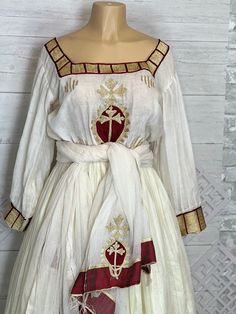 Traditional Wedding Dress With Historical Design, Traditional Dresses With Gold Embroidery For Ceremonies, Festive Ceremonial Fitted Habesha Kemis, Traditional Fitted Dress With Historical Design, Traditional White Fitted Habesha Kemis, Traditional Fitted White Habesha Kemis, Habesha Clothes, Eritrean Dress, Beautiful Ethiopian