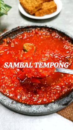 Bahan dan Cara membuat Sambal Tempong https://resepmamiku.com/sambal-tempong-dhiahoddie