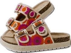 Embroidered Sandals For Spring Vacation, Casual Multicolor Embroidered Sandals, Summer Beach Sandals With Floral Embroidery, Casual Embroidered Beach Sandals, Chunky Bracelets, End Of Season Sale, Pearl Flower, Dog Hair, Bracelet Set