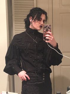 Vampire Goth Masculine, Gothic Medieval Fashion, Gothic Vampire Aesthetic Outfit Male, Romantic Goth Aesthetic Men, Gothic Nonbinary Fashion, Vampire Outfit Aesthetic Male, Romantic Goth Outfits Male, Witchcore Fashion Male, Male Goth Aesthetic