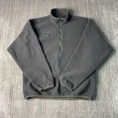 Vintage 2000s Columbia Sportswear Company Small Logo Fleece Material Basic Essential Green Half Zip Up Sweater Small Mens Condition:  Excellent Used Condition  = No Flaws Measurements: Please see photos above for all measurements IF YOU BUY TWO OR MORE ITEMS USE THE CODE BUNDLE @ CHECK TO SAVE 20% WE SHIP WITHIN 24 HOURS AFTER PURCHASE! Please be aware that we do not offer free returns!! The Buyer is responsible for the cost of the return label.  Follow us on TikTok & Instagram @findsnostalgic a Cozy Half-zip Fleece Hoodie, Cozy Fit Fleece Half-zip Top, Columbia Sweater, Half-zip Fleece Hoodie Sportswear, Columbia Pullover Fleece, Columbia Sweaters, Columbia Zip Up Fleece, Zip Up Sweater, Columbia Sportswear