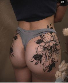 Hip Tattoo Flower, Tattoos On Women, Hips Tattoo, Pelvic Tattoo, Bum Tattoo, Nature And Animals, Hip Tattoos Women, Tattoed Women, 3d Tattoos