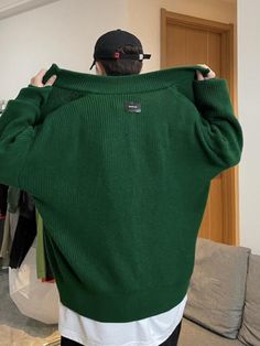 Wiaofellas Zipper Knitted Sweater Men's Autumn Winter High Street Streetwear Oversize Green Fashionable Zipper Stand Collar Jacket Size Suggest : Size S: weight 35kg-40kg, height 145-150cmSize M: weight 40kg-50kg, height 155-165cmSize L: weight 50kg-57.5kg, height 165-175cmSize XL: weight 57.5kg-65kg, height 170-175cmSize 2XL: weight 65kg-70kg, height 175-180cm Casual Winter Sweater For Outdoors, Green Sweater For Winter Cold Weather, Oversized Winter Sweater For Outdoors, Casual Ribbed Winter Outerwear, Oversized Winter Sweater For Outdoor, Oversized Sweater For Winter Outdoor, Green Winter Sweater For Cold Weather, Oversized Sweater For Outdoor Winter, Casual Dark Green Outerwear For Fall