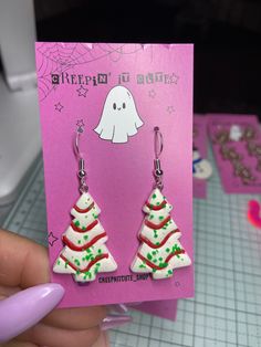 Christmas tree cake earrings in white or chocolate. Please specify. Jewelry can be silver/gold. Christmas Tree Cake Earrings, Christmas Tree Cake, Tree Cakes, Wedding Basket, Polymer Clay Earrings, Clay Earrings, Polymer Clay, Jewelry Earrings Dangle, Etsy Earrings