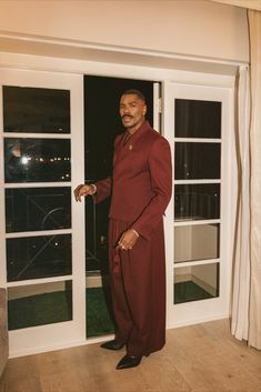 Coleman Domingo Style, Coleman Domingo, Mens Holiday Party Outfit, Party Outfit Formal, Colman Domingo, Elegant Photos, Men Actors, Black Suit Men