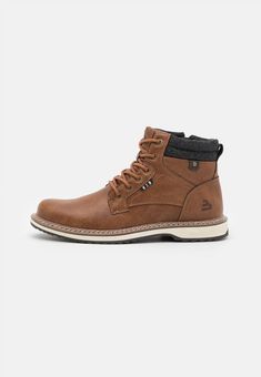 Botas de hombre | Comprar colección con cordones en Zalando Men’s Combat Boots, Rugged Lace-up Ankle Boots With Rubber Sole, Leather Lace-up Shock Resistant Boots, Luxury Men's Outdoor Lace-up Boots, Luxury Men's Lace-up Work Boots, Bullet Bike, Bullet Bike Royal Enfield, Royal Enfield, Lace Up Ankle Boots