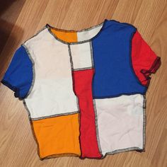 Colorblock Crop Top By Shein Sz Xs New (Never Worn) Comes From A Smoke/Pet Free Home Bundle & Save Make An Offer Happy Poshing! Wrap Crop Tops, Wrap Shirt, Blue Crop Tops, Ribbed Crop Top, Cropped Tube Top, Cropped Cami, Short Sleeve Cropped Top, Sleeveless Crop Top, Shein Tops