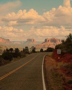 USA
Arizona
Хайвей Desert Aesthetic, Desert Vibes, Take Me Home, In The Desert, Pretty Places, Route 66, Travel Aesthetic, The Desert, Pretty Pictures