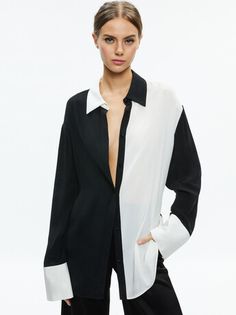 Willa Placket Top In Black/off White | Alice And Olivia Modern Oversized Shirt For Formal Occasions, Modern Oversized Formal Shirt, Oversized Modern Formal Blouse, Modern Oversized Formal Blouse, Oversized Chic Formal Shirt, Chic Oversized Formal Shirt, Modern Oversized Blouse For Office, Modern Oversized Blouse With Button Cuffs, Chic Oversized Formal Top