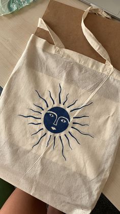 Painting Bags Aesthetic, Tote Bag Design Painting, Eco Bag Design Ideas, Tote Bag Design Paint, Painted Tote Bag Aesthetic, Diy Painted Tote Bag, Tote Bag Inspo Paint, Painting Tote Bag Ideas, Ecobag Design Ideas