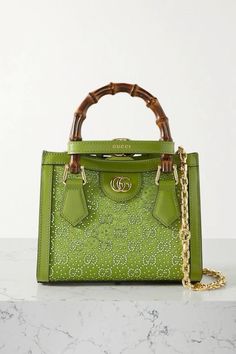 Cute Gucci Bags, Luxury Purses Gucci Bags, Vintage Luxury Bags, Gucci Bamboo Bag, Dreamy Clothes, Vintage Gucci Purse, White Lilly, Luxury Bags Collection, Gucci Mini