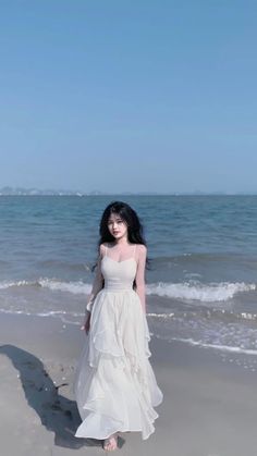 Beach Aesthetic Outfits, Korean Picture, Girl In Water, Aesthetic Dress, Water Sea, Korean Casual Outfits, Backless Wedding, Beachwear Fashion