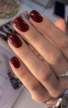 Nagel Tips, Easy Nails, Her Nails, Red Nail Polish, Burgundy Nails