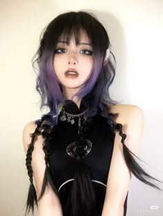 1 Up Portret Feminin, Hair Reference, Hair Inspo Color, Aesthetic Hair, Purple Hair, Hair Designs, Pretty Hairstyles, Art References, Pose Reference