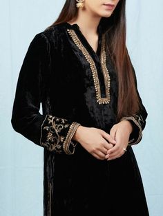 Velvet Kurti, डिजाइनर कपड़े, Zardozi Embroidery, Pakistani Style