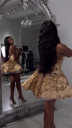 Black And Gold Formal Outfits For Women, Puffer Sleeve Top Outfit, Gold And Black Outfit Parties, Birthday Outfit Ideas For 18th, Golden Birthday Hairstyles, Short Gold Dress Black Woman, Short Matric Dance Dresses, College Graduation Outfit Ideas Black Women, Black And Gold Homecoming Dress