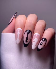 Chess Board Nails, Train Nail Art, Music Nail Designs, Piano Nail Art, Chess Nails Design, Nail Tech Tattoos, Punk Valentines Nails, Nail Themes Ideas, Cute Nails Black And White