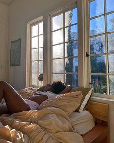 Home Body Aesthetic, Black Women Relaxing, Apartment Vision Board, Rosewood Aesthetic, Peaceful Room, Kings Of Sin, Women Relaxing, My Character, Black Femininity