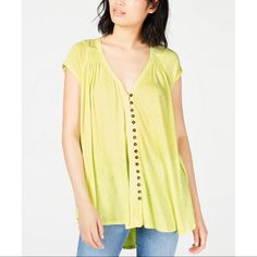 An Update To A Casual T-Shirt With This High-Low Top Featuring Smocked Shoulder Top And Bottom Trim At The Placket -Hits At Hips -V Neck Casual V-neck Top With Smocked Back, Casual Smocked Top For Summer, Casual Cotton Peasant Top For Vacation, Casual Smocked Top For Spring, Casual V-neck Peasant Top For Spring, Casual Smocked Top For Day Out, Casual Short Sleeve Peasant Top For Beach, Casual Peasant Top For Beach, Green Smocked Back Top For Summer