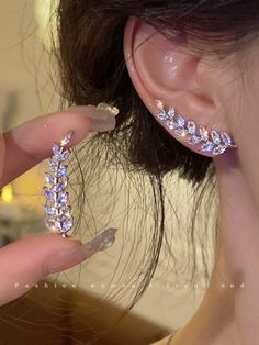 We invite you to embark on a dazzling journey through our exquisite collection of accessories! Ear Crawler, Niche Design, Ear Jewelry, Leaf Shapes, Unique Earrings, Wheat, Women's Earrings, Fashion Jewelry, Fashion Accessories