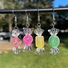 Pair of Sugared Wrap Candy Dangle Earrings * Lightweight * Nickel Free and Hypoallergenic  * Handmade * Super cute and trendy Earrings Dangling, Crazy Jewelry, Candy Earrings, Unique Earrings Weird, Candy Outfit, Novelty Earrings, Silly Earrings, Crazy Earrings, Candy Bouquet Diy