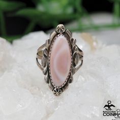 Metal: sterling Silver Weight: 5.2 grams Size: 8 (US) Stones: Mother of Pearl *This exquisite Southwestern Silver Boho Ring is perfect for adding a unique statement to any look. Crafted in a sterling silver with a stunning pink mother of pearl, it's sure to become an essential part of your wardrobe. The ring is in great condition with some patina and wear. Add this impressive ring to your cart today! * P L E A S E * S E E * P H O T O S!! Untreated Southwestern Oval Jewelry, Southwestern Oval Gemstone Ring, Southwestern Oval Jewelry With Polished Finish, Southwestern Style Oval Jewelry With Polished Finish, Southwestern Oval Rings For Anniversary, Southwestern Oval Anniversary Rings, Southwestern Anniversary Rings, Southwestern Oval Cabochon Gemstone Ring, Southwestern Style Oval Cabochon Gemstone Ring