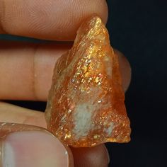 52.00 Cts SUNSTONE Sunstone Rough 100% Natural Golden Sunstone Rough Rainbow Top Amazing Lattice Sunstone Size 28x16x16.5 MM Best For Silver Ring Pendant Uses And Gold Ring Pendant Uses S---- 33 Clarity :- Translucent (Please see the images) ---(PRODUCT DESCRIPTION)--- Stone Name :- Golden Sunstone Rough Carat Weight :- 52.00 Carat ---------(PRODUCT DESCRIPTION)--------- STONE SHAPE-: ROUGH (SHAPE) STONE SIZE -: 28x16x16.5 MM QUANTITY -: 1 PIECE 100% Genuine & Natural We take order for big quant Sunstone Aesthetic, Raw Sunstone, Lattice Sunstone, Sunstone Crystal, Golden Crystal, Rainbow Top, Rare Gems, Ring Pendant, Special Jewelry