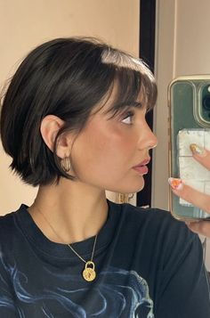 Really Short Hair, Hair Inspiration Short, Shot Hair Styles, Short Bob Haircuts, Short Hair Haircuts, Short Hair With Bangs, Bob Haircut, Cut My Hair, Short Bob Hairstyles