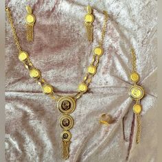 Brand New Never Worn Gold Custom Jewelry Set (Not Solid Gold). Includes Necklace, Bracelet, Earrings, And Ring (About A Size 7). Has Beautiful Sparkle Around Some Of The Coins. Send Me An Offer! Middle Eastern Gold, Glasses Holder Necklace, Heart Ankle Bracelet, Necklaces Long, Rhinestone Hair Pin, Cat Bead, Layered Chokers, Multi Layer Necklace, Gem Necklace