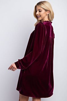 EaselSuper soft stunning luxurious shift dress in velvet with ruffle shoulder & neck accents, V neck, side pockets, hi lo hem, loose boxy fit. Elegant!Color: Plum Purple (in some lighting this looks purple)Sizes: S-M-L Runs Oversize Loose Bust 46-48-50, Length 34" -35"woven fabric, importedT1/ED70020 Sale Final Velvet Tunic Dress, Strapless Tube Dress, Velvet Tunic, Dirndl Outfit, Bandeau Tops, 1920s Flapper Dress, Set Outfits, Plunge Dress, Pregnancy Maxi Dress