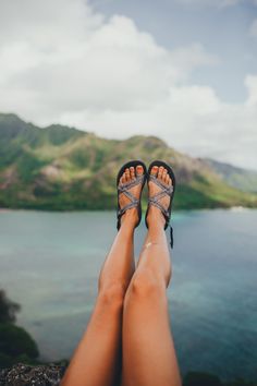 bryantandheather: “Morning hike before the airport! Instagram @hbgoodie www.bryantandheather.com ” Chacos Sandals, Hiking Fashion, Hiking Sandals, Granola Girl, Hiking Women, Palm Beach Sandals, Tory Burch Miller Sandal, Hiking Outfit