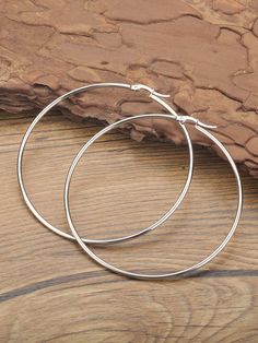 Silver Earrings Hoops, Fancy Glasses, Hoop Jewelry, Jewelry Product Shots, Simple Silver Jewelry, Embellished Fashion, Earrings Hoop, Silver Pieces, Dream Jewelry