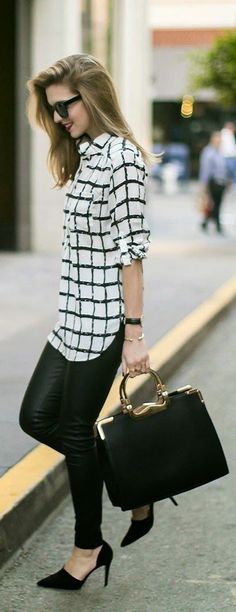 Square Layers, Square Shirt, Medium Haircut, Lv Handbag, Rok Outfit, Hair Layers, Framing Layers, Wear Red, Elegante Casual