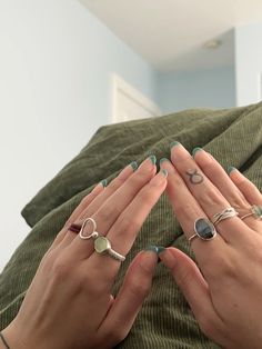 Hand Of Rings Aesthetic, Mix Metals Rings, Ring Arrangement On Hand Aesthetic, Silver Jewelry Outfits, Silver Ring Stack Aesthetic, Silver Rings Stack Aesthetic, Silver Ring Stacking Ideas, Where To Buy Rings