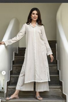 Pant Designs For Suits Pakistani, Eid Clothes Outfits, Stylish Kurtis Design, Cats Videos, Long Kurta, Desi Fashion Casual, Pakistani Dresses Casual, Pakistani Fashion Party Wear