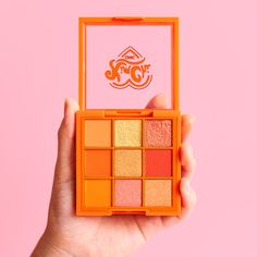 Citrus Queen - 01 Orange is a refreshing makeup palette with 9 orange shades of shimmery, glittery and matte shadows and pigments. Orange Eyeshadow Palette, Tinted Eyebrow Gel, Orange Palette, Orange Eyeshadow, Eyelash Primer, Eyelash Conditioner, Kim Chi, Eyebrow Eyeshadow, Queen Makeup