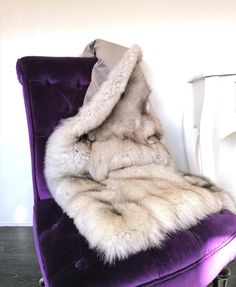 How to Re Use Vintage Fur in your Home - Millie Scott Studio How To Make A Throw From A Fur Coat, Air And Water Pollution, Vintage Fur Jacket, Mink Stole, Fur Gilet, Mountain Decor, Vintage Fox, Real Fur Coat